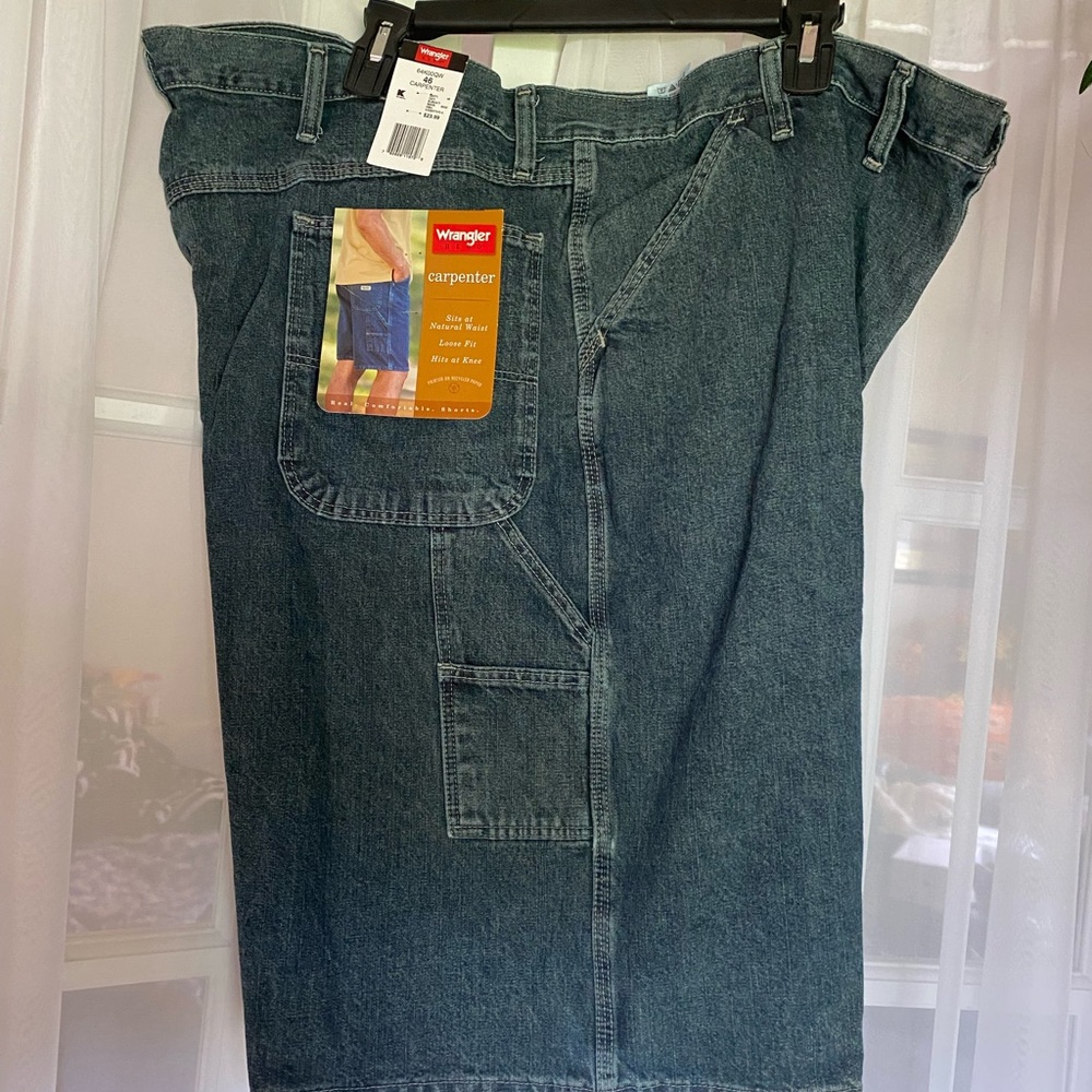 Mens Wrangler Carpenter Loose Fit Shorts - size 46